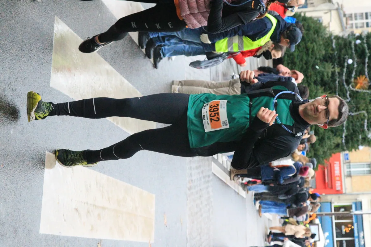 Running through the streets of Boulogne-Billancourt